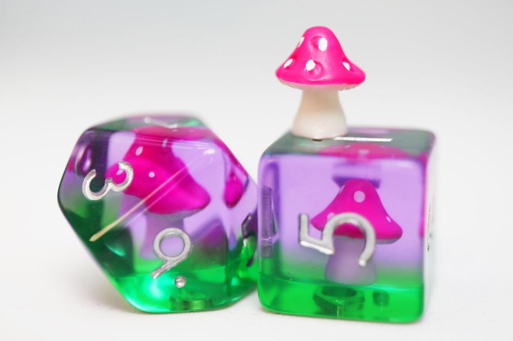 FOAM BRAIN FAE MUSHROOMS RPG DICE SET